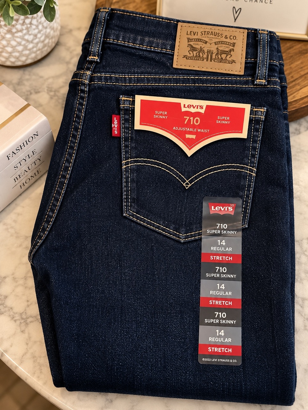 Levi’s Strauss 710 Super Skinny Stretch Dark Wash Jeans Girls Size 14 Regular